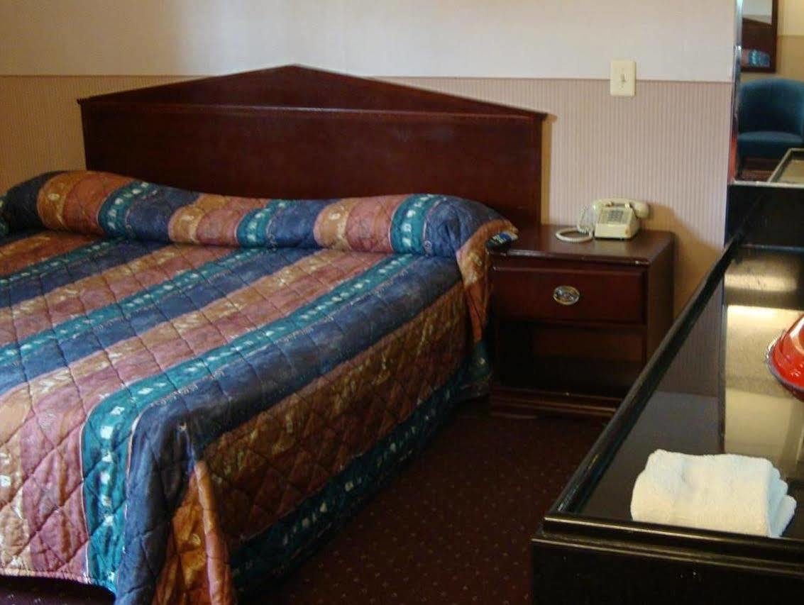 Riviera Motor Inn Brooklyn Nowy Jork Zewnętrze zdjęcie