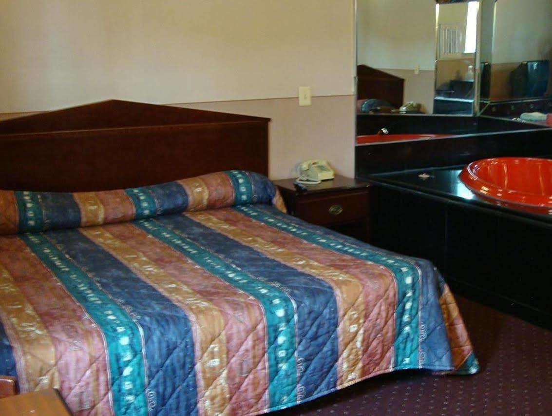 Riviera Motor Inn Brooklyn Nowy Jork Zewnętrze zdjęcie