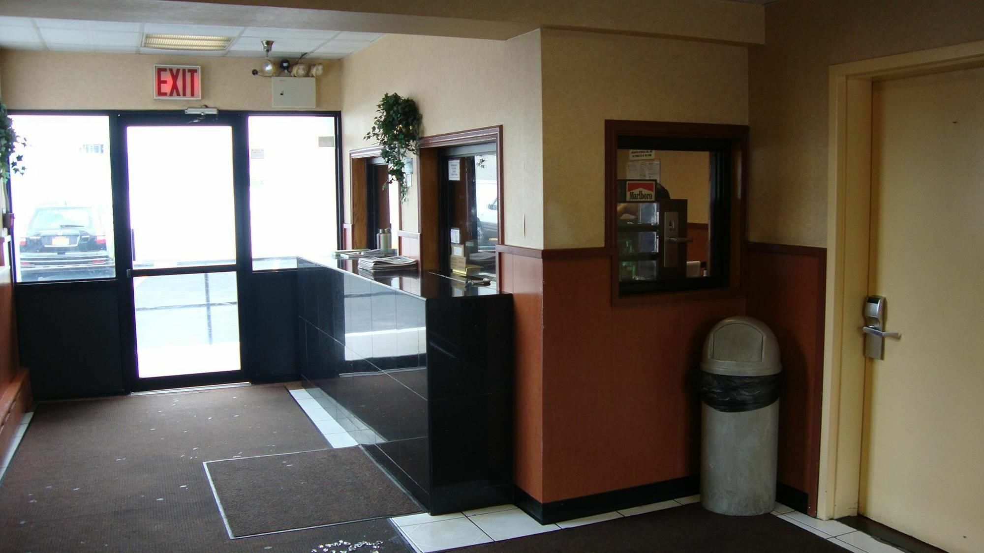 Riviera Motor Inn Brooklyn Nowy Jork Zewnętrze zdjęcie